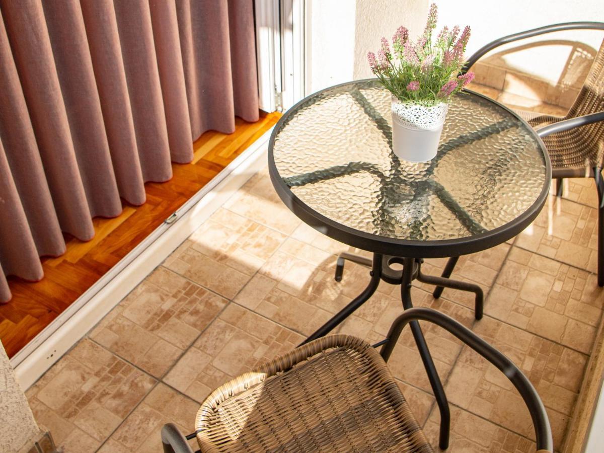 Harizma Apartmani Kragujevac Luaran gambar