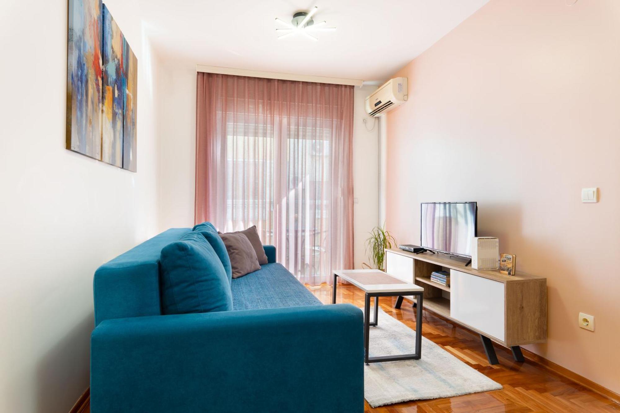 Harizma Apartmani Kragujevac Luaran gambar